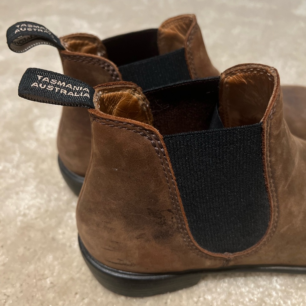 Blundstone Chelsea boots